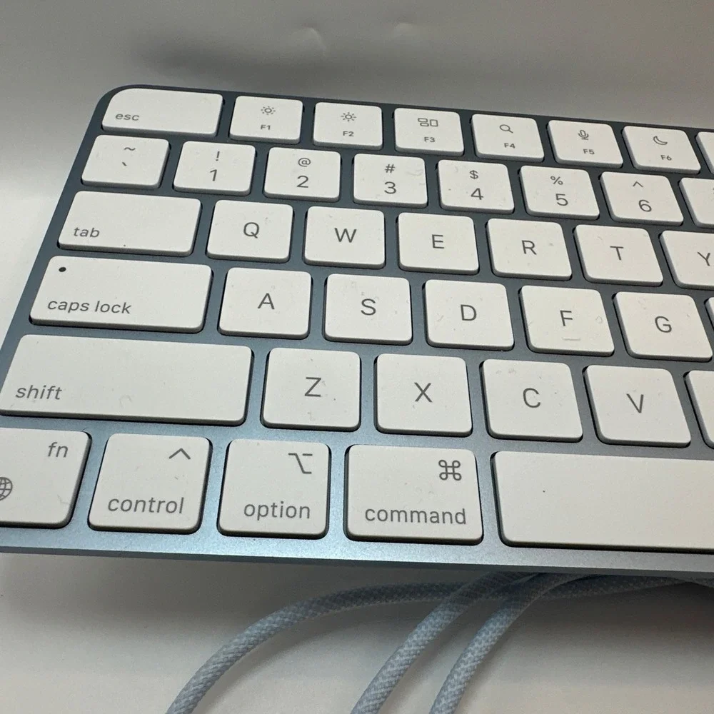 Apple Magic Keyboard w Touch ID A2449 Blue White USB-C Wireless Keyboard